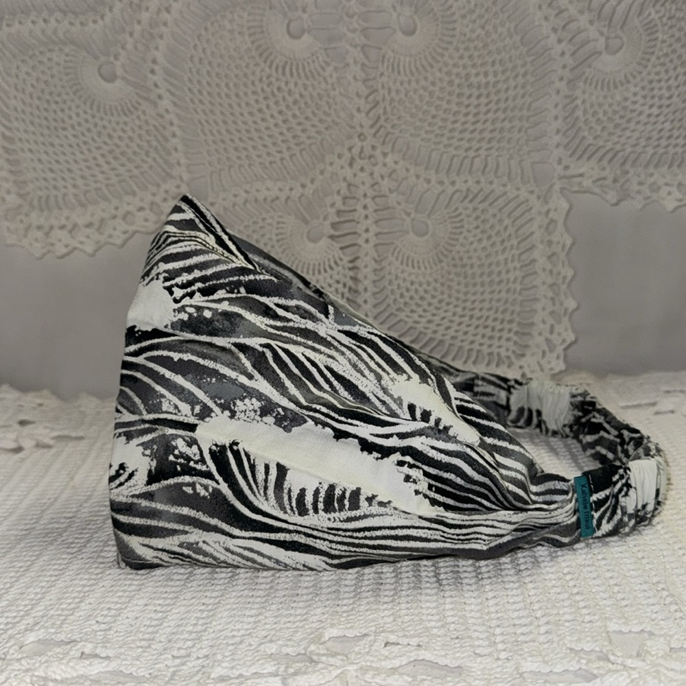 Kahele Maui Handmade Headwrap Black & White Waves Print OS - Picture 7 of 13